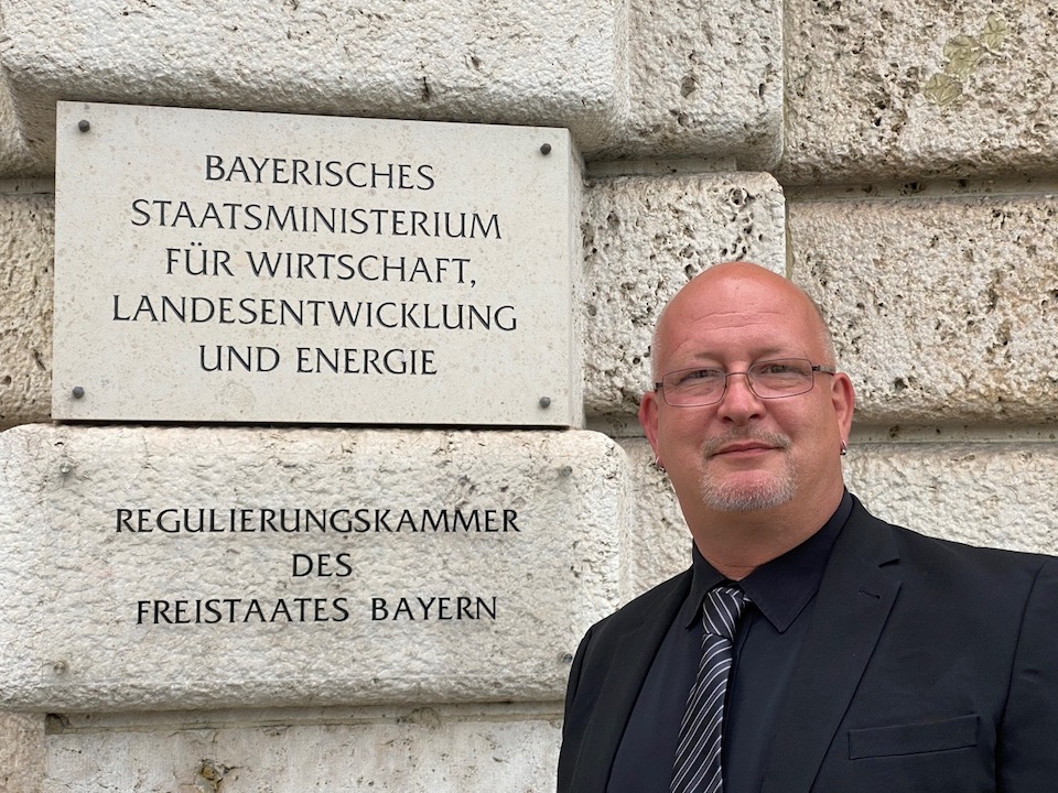 Für das Friseurhandwerk unterwegs: Landesinnungsmeister Christian Kaiser im Bayerischen Wirtschaftsministerium